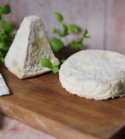 Ferme du caroire - Plateau de Fromages Pyramide Crémeuse + Pavé Crémeux