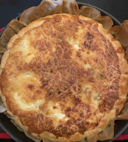 Ferme Sinsac - Tarte aux courgettes, tomates et chèvre pour 8 personnes