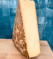 La Fromagerie PonPon Valence - Vieux comté 30 mois AOP