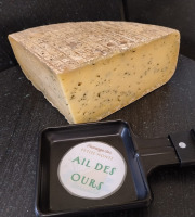 Ferme des Petits Monts - Raclette fermière AIL DES OURS BIO au lait cru - Quart Meule 1,5 kg
