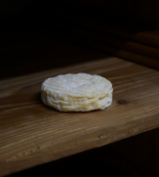 Alléosse Maitre Artisan Affineur Fromager - Saint Félicien moulé à la main au lait cru