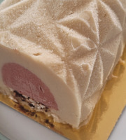 Le Jardinier Glacier - Buche glacée banane/fraise 4 à 6 personnes