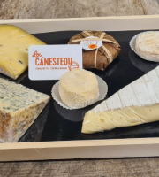 Lou Canesteou - Plateau de fromage spécial Fêtes 6-8 pers + un offert