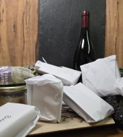 La Fermière - Box Mystère N°5: 7 fromages , 2 charcuteries et 1 bouteille de vin