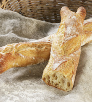 Maison Boulanger - demi  baguette sarmentine pré-cuite surgelée  par 3