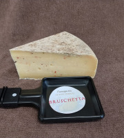 Ferme des Petits Monts - Raclette fermière BRUSCHETTA BIO au lait cru -  Part de 0,5 kg