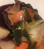 Des Poules et des Vignes à Bourgueil - Cuisse de canard confite  au vin de Bourgueil