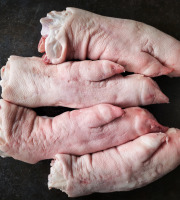 Elevage de Cochons en Forêt et Produits du Terroir Jurassien - Pieds de porc Plein Air - 1,2 kg
