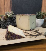 La Fermière - Tomme de Brebis aux Fleurs 500gr