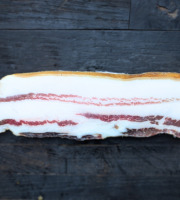 Elevage de Cochons en Forêt et Produits du Terroir Jurassien - Ventrèche - Poitrine - Lard fumé MANGALICA 1 morceau