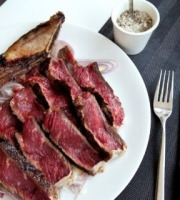 Domaine des Alliers -  Bœuf d'exception - Colis PUR GRILL avec côte de boeuf, bœuf AOC Maine-Anjou, BIO – 8 kg  [SURGELÉ]