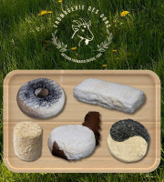 Fromagerie des Gors - Plateau de 5 fromages: anneau des Gors, briquette, chabichou AOP, Mothais sur feuille, duo des Gors