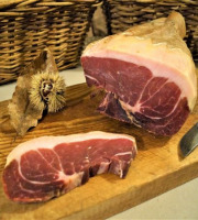 Charcuterie Mannei - Jambon Cru Fermier de Porc Noir Nustrale - Affiné 42 Mois - Morceau sans Os