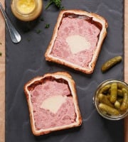 Maison Doriath - Pâté en croûte fourré à la mousse de canard & pistaches