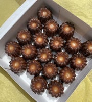 Ferme Sereine en Périgord - Canelés, recette de Bordeaux - 60 Balèzes Maxi BOX