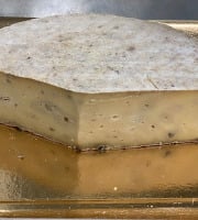 Fromagerie de la Ferme des Hetz - Tomme aux Noix 2kg