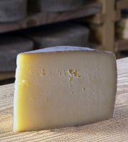 Les Fermes Vaumadeuc - Grand-Madeuc - Au lait cru entier de vache - Affinage 6 mois - 500g