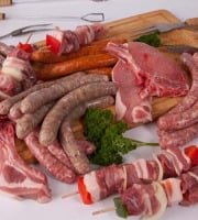 La Ferme du Louvier - Caissette BBQ 4,5 kg de porc élevé en plein air