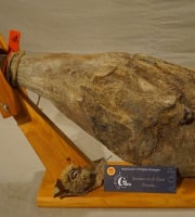Charcuterie Mannei - Jambon Sec de Corse - Prisuttu - AOP - Entier à l'Os - Affiné 30 mois -Sans Nitrites-