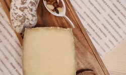 Maison Marie SEVERAC - Planche Alagnon (P): Fromage demi Sanérac, saucisson maigre du Cantal