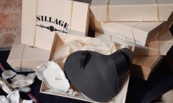 Sillage Maroquinerie - Coffret Huîtrier Noir (Gant + Bougie) pour Droitier