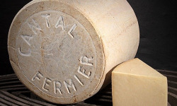 Les Affineurs des Volcans - Cantal Fermier Jeune AOP Portion 1kg