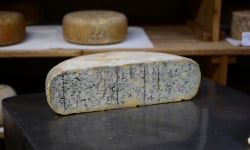 Alléosse Maitre Artisan Affineur Fromager - Bleu de Gex de Montagne AOP au lait cru 1kg