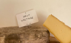 L'Auvergnat - Fromage Saint Nectaire AOP demi