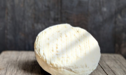 Elevage de Cochons en Forêt et Produits du Terroir Jurassien - Crottin nature au lait cru de chèvre