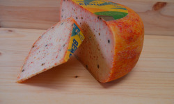 Fromagerie Beauséjour - Gouda au piment d'Espelette et poivre vert 2,5kg