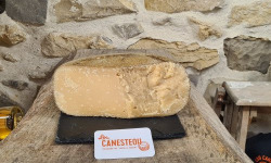 Lou Canesteou - La Tomme de chèvre affinée 18 Mois 2kg