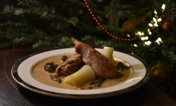 Des Poules et des Vignes à Bourgueil - Cuisse de pintade aux morilles