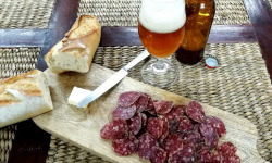 Ferme du caroire - Saucisson sec de Chèvre et de Porc tranché