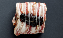 Le Lavandier Charcutier Pontivy - Rôti de porc Pruneau Poitrine fumée x4 (800g)