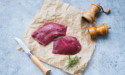 La Ferme Enchantée - 2 steaks d'autruche sous-vide - 2x125 gr