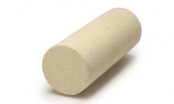 La Glacerie par David Wesmaël - Meilleur Ouvrier de France - Tube glacé de glace praliné à la pistache et aux pignons de pin caramélisés