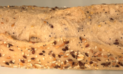 Maison Boulanger - demi baguette céréales pré cuite surgelée  par 3