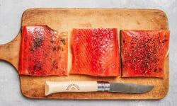 Maison Matthieu - Plateau De 3 Saumons Fumés : Original, Gravlax Et Voatsiperifery - 3 x 250g