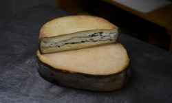 Alléosse Maitre Artisan Affineur Fromager - Vrai Vaudois au lait cru Cendre Végétale 1kg