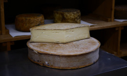 Alléosse Maitre Artisan Affineur Fromager - Abondance fermière AOP au lait cru