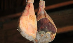 U SAPE FA - Jambon cru petit entre 5 et 6 kg