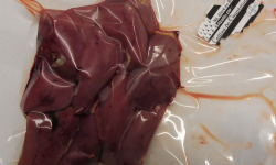 Cailles de Chanteloup - Congelé - Colis de 3 kgs de filets de pigeonneau conditionné sous-vide par 250 gr
