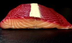 Thierry Salas, fumage artisanal - Pavé de saumon fumé, betterave, sirop de raifort et cardamome - 150 G