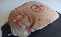 Domaine du Catié - Cuissot os coulé porc Mangalica élevé 12 mois : 3,7kg