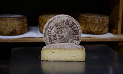 Alléosse Maitre Artisan Affineur Fromager - Tomme de Savoie fermière IGP au lait cru (Entier)