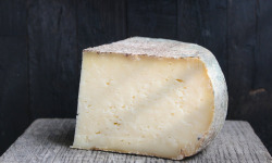 Elevage de Cochons en Forêt et Produits du Terroir Jurassien - Tomme de Brebis - AB - Quart