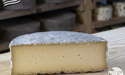 Les Fermes Vaumadeuc - Tomme du Vaumadeuc - Au lait cru entier de vache - Affinage 3 mois - 800g