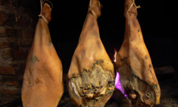 Domaine du Catié - Jambon entier affiné 12 mois de cochon Magalica de 10 mois sans nitrite