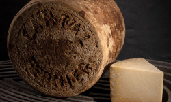 Les Affineurs des Volcans - Cantal Fermier Vieux AOP Portion 5 Kg