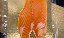 L'atelier Sea Frais - Saumon fumé aux copeaux de hêtre et aulne, infusé à l'huile d'olive citronnée